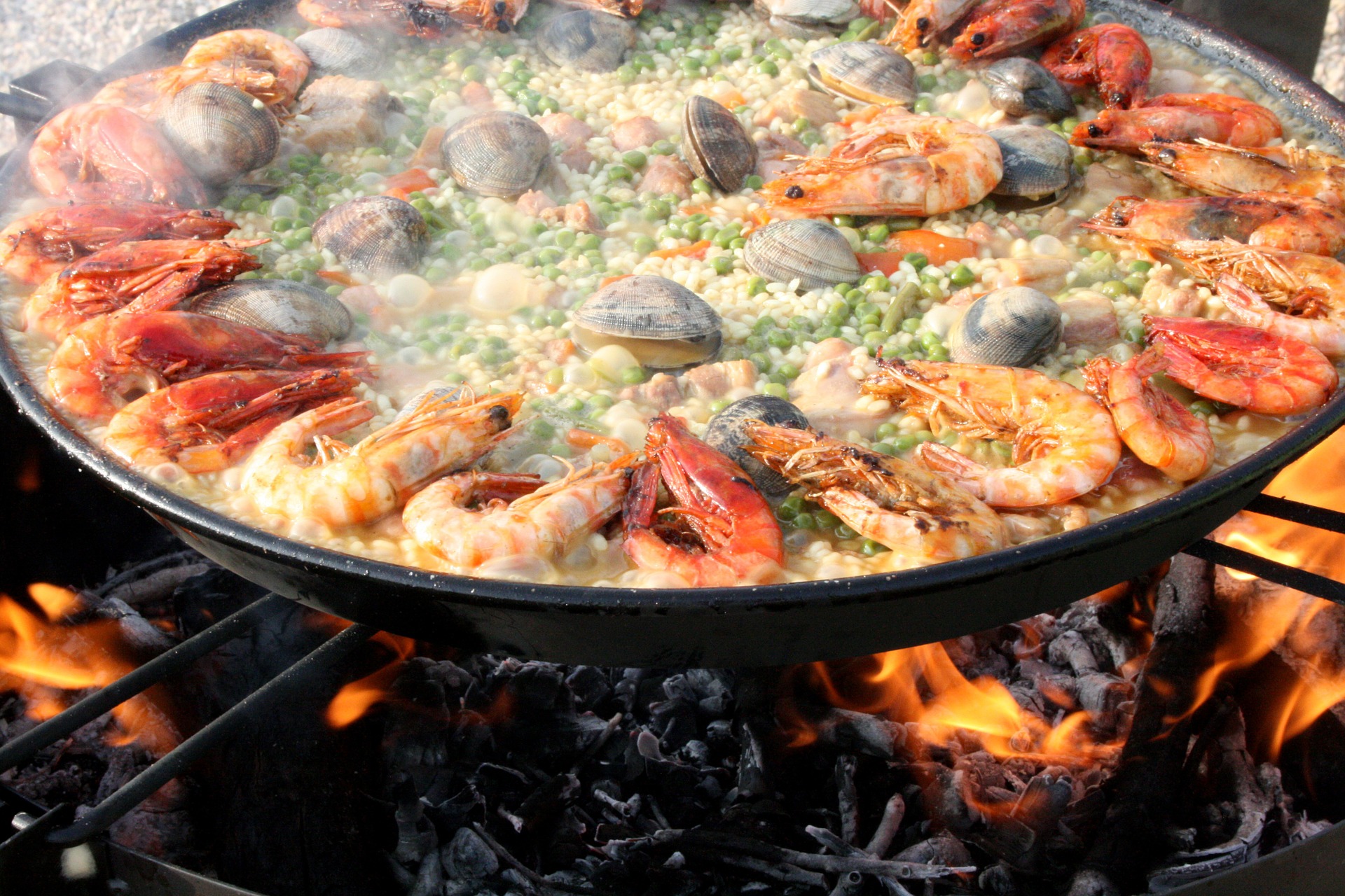 Jakie potrawy kuchni śródziemnomorskiej warto spróbować?