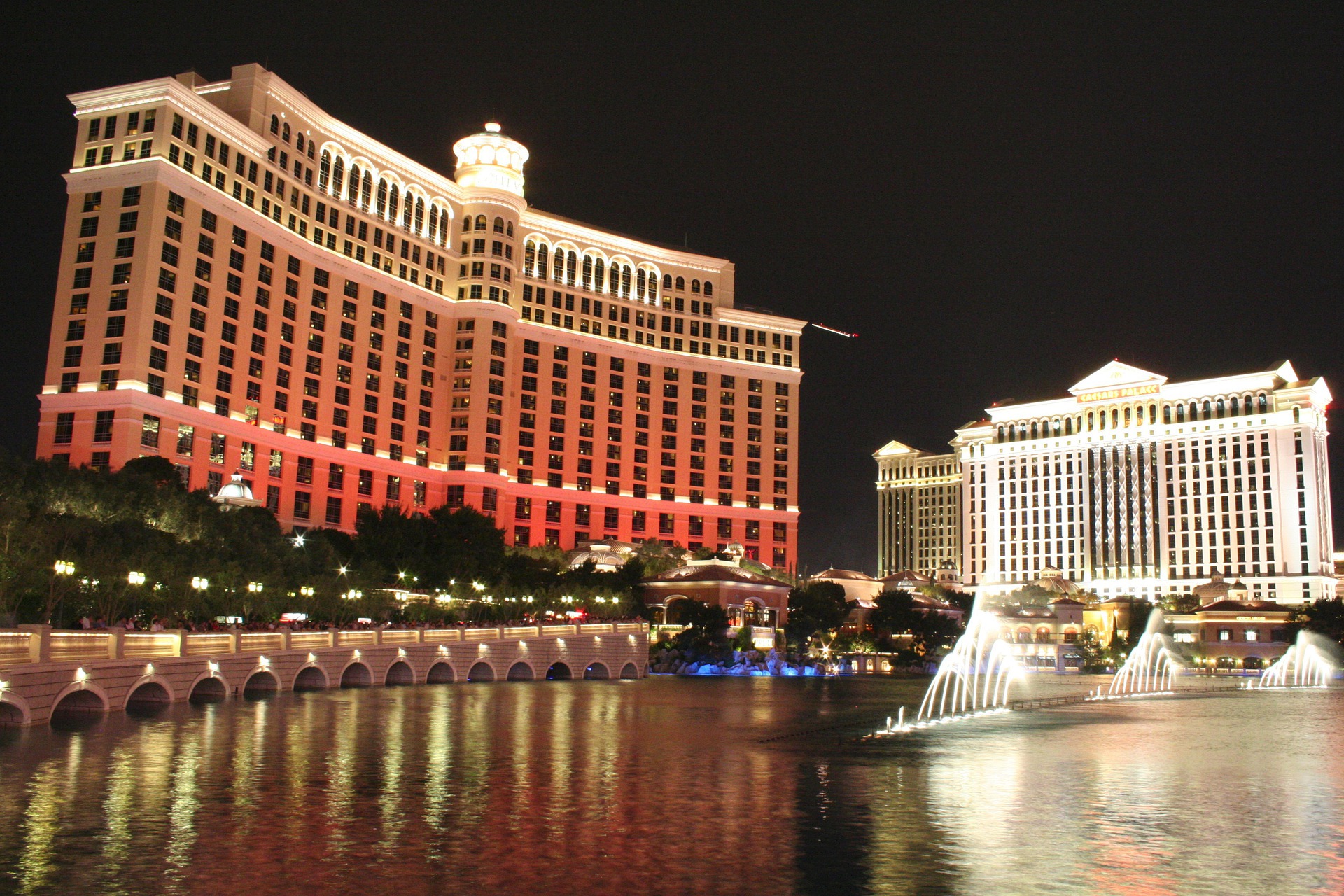 Restauracje w Las Vegas z widokiem na tańczące fontanny Bellagio