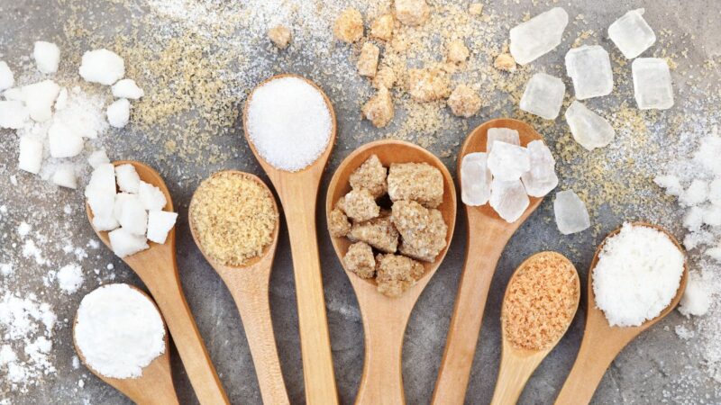 Cukier – niezastąpiony składnik w gotowaniu i pieczeniu