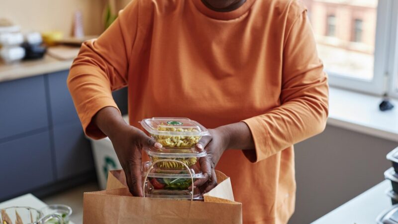 Porównanie popularnych rodzajów diet pudełkowych – wege, keto, low IG, standard
