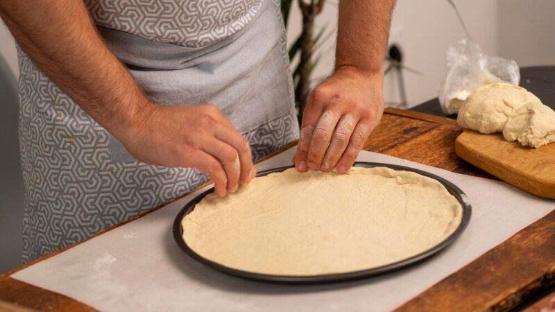 Jak przechowywać ciasto na pizzę: sprawdzone metody i porady