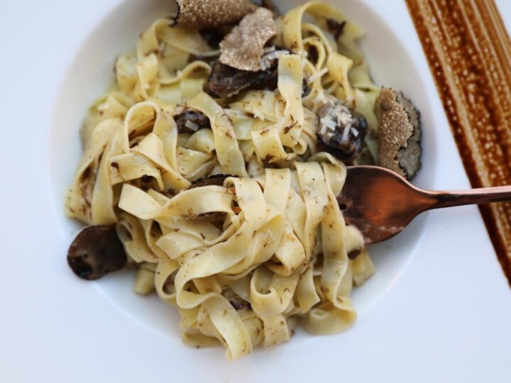 Pasta truflowa – przepis na luksusową pastę do pieczywa