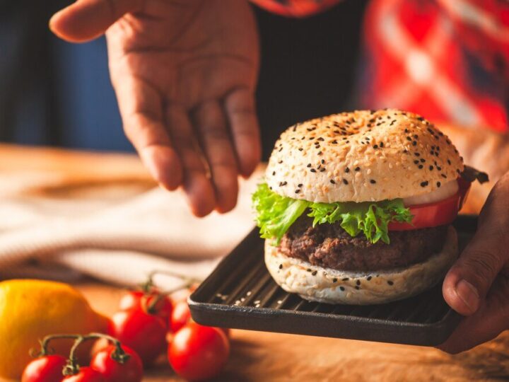 Jak zrobić kotlety do hamburgerów – prosty domowy sposób