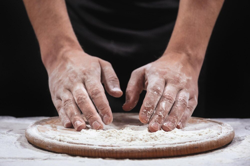 Przepis na ciasto do pizzy neapolitańskiej – sekret idealnego spodu