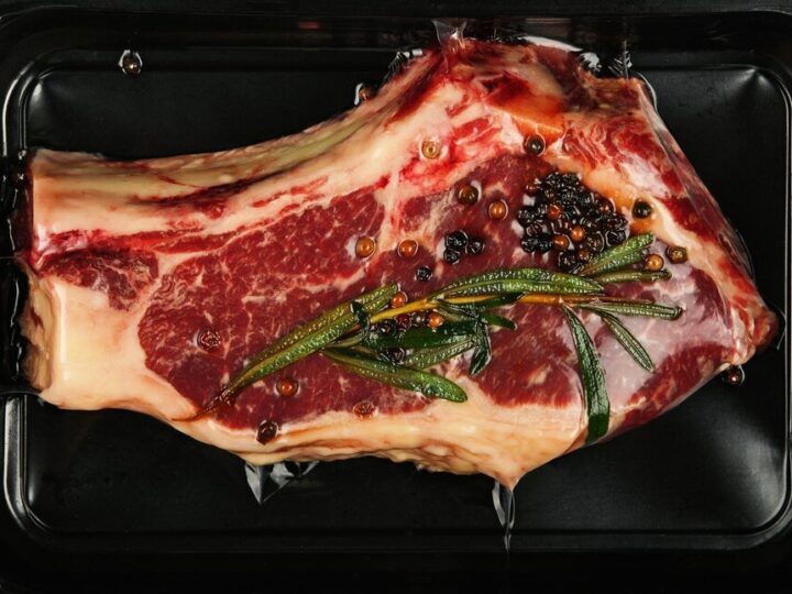 Stek sous vide – jak uzyskać idealny stopień wysmażenia