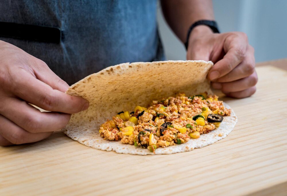 Tortilla z grilla elektrycznego – pomysły na szybki posiłek